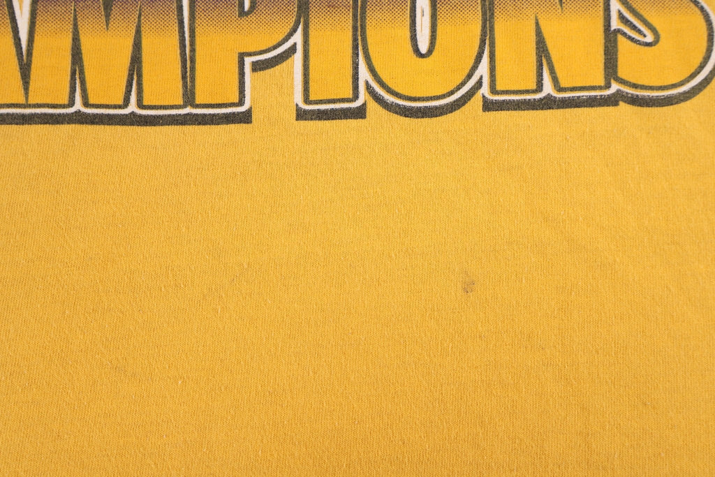 2000 Los Angeles Lakers Basketball World Champions T-shirt product image 3