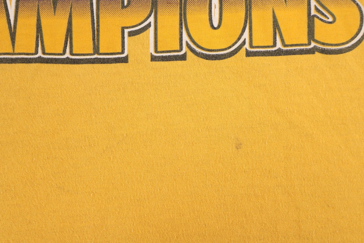 2000 Los Angeles Lakers Basketball World Champions T-shirt product image 3