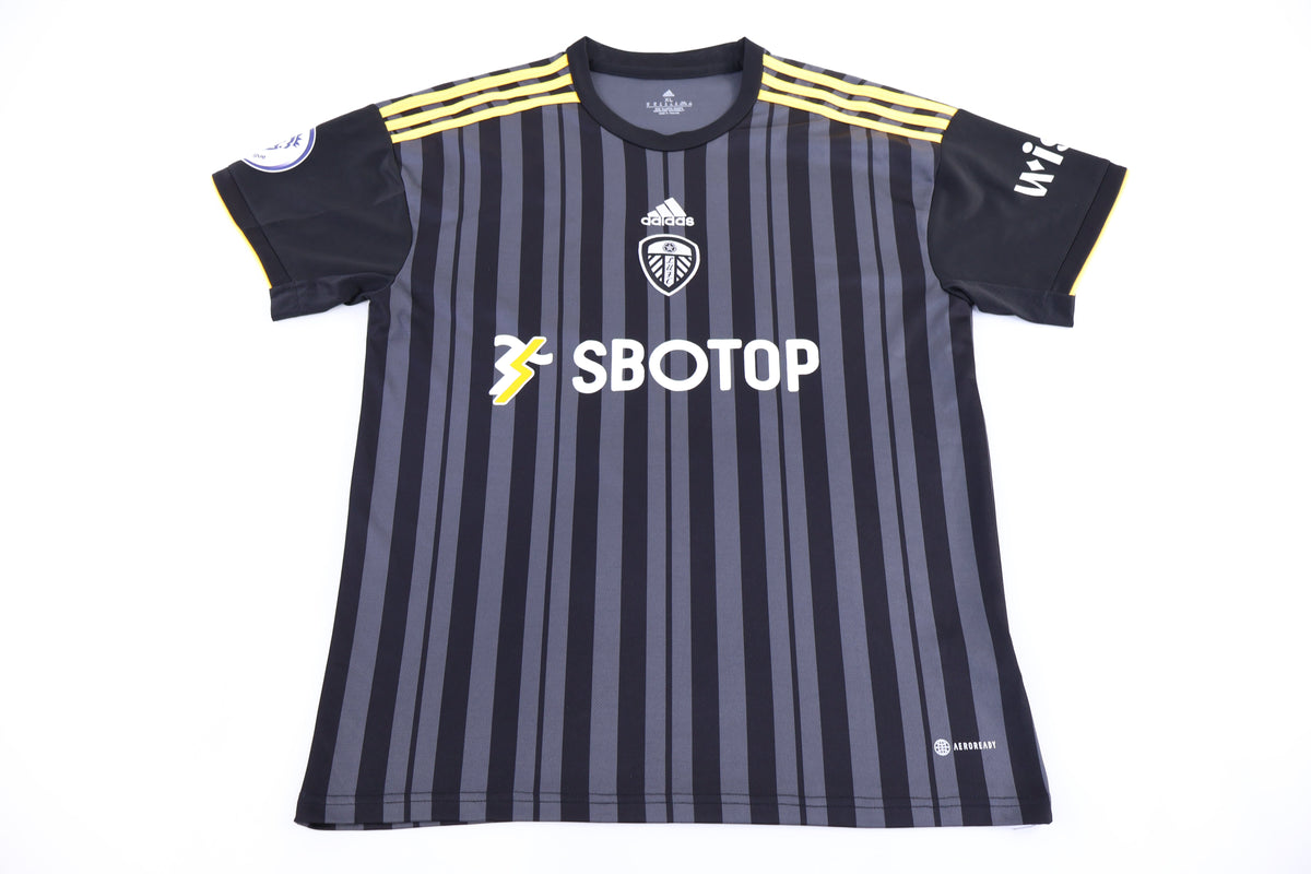 2022/23 Leeds United Soccer Jersey product image 1